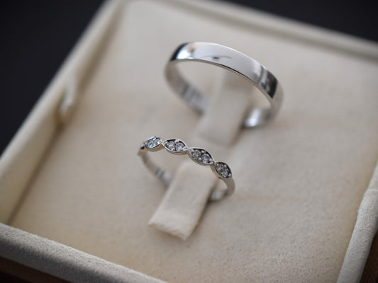 Zlati poročni prstani iz belega zlata z diamanti