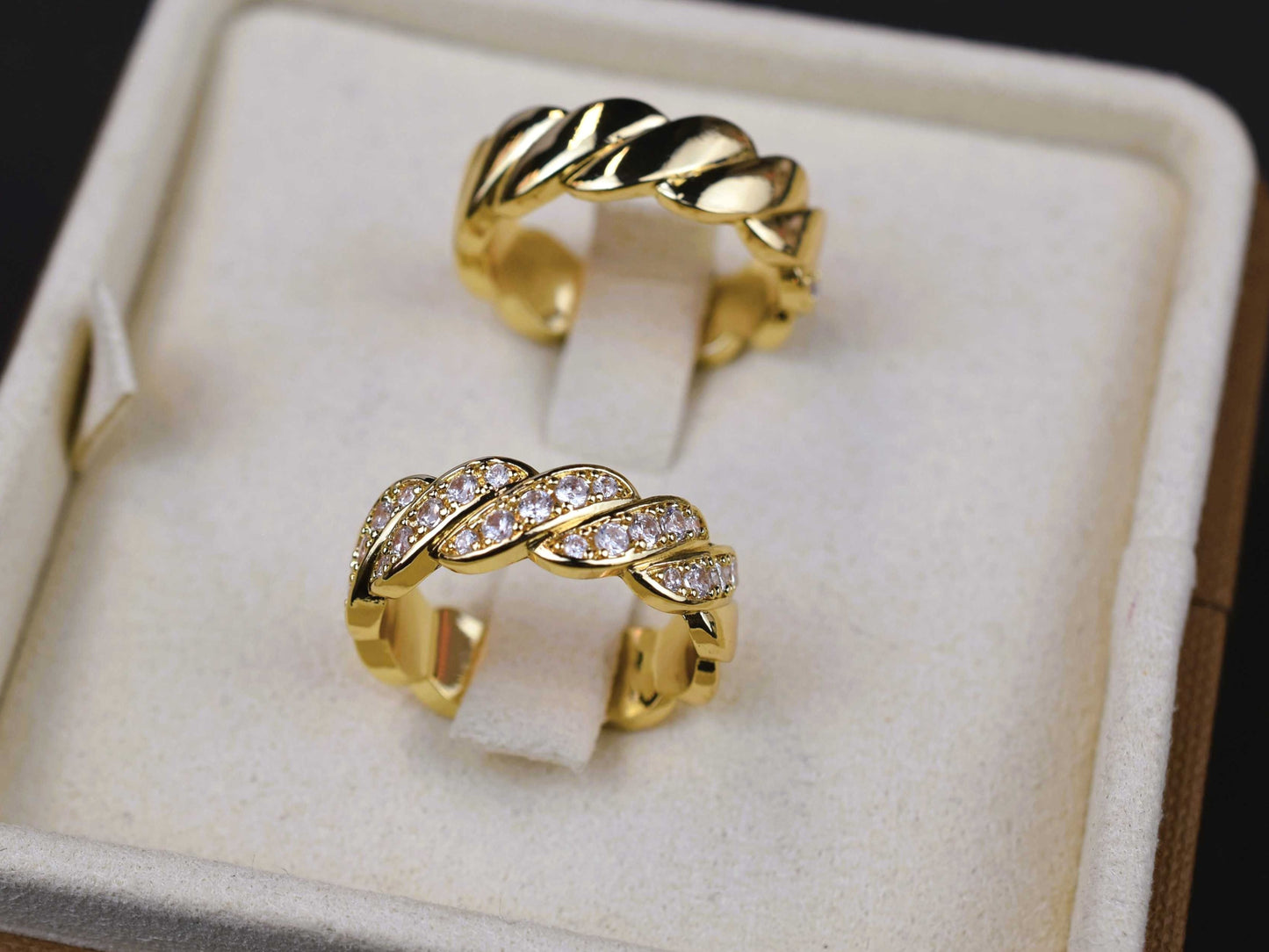 Zlati poročni prstani - rumeno zlao