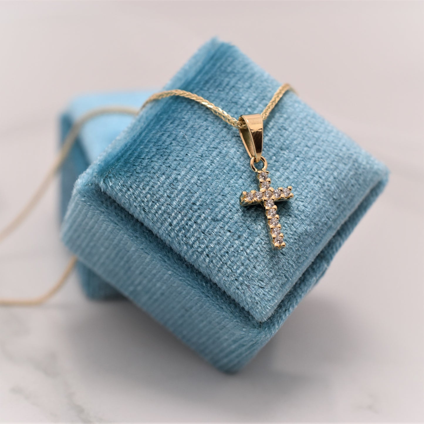 Zlata verižica PC240R