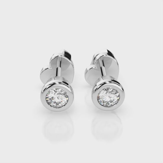 Diamantni uhani iz belega zlata z enim diamantom Solitaire
