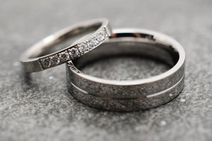 Jekleni poročni prstani JP126