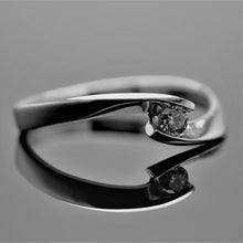 Naložite sliko v pregledovalnik galerije, Diamantni zaročni prstan NR463B

